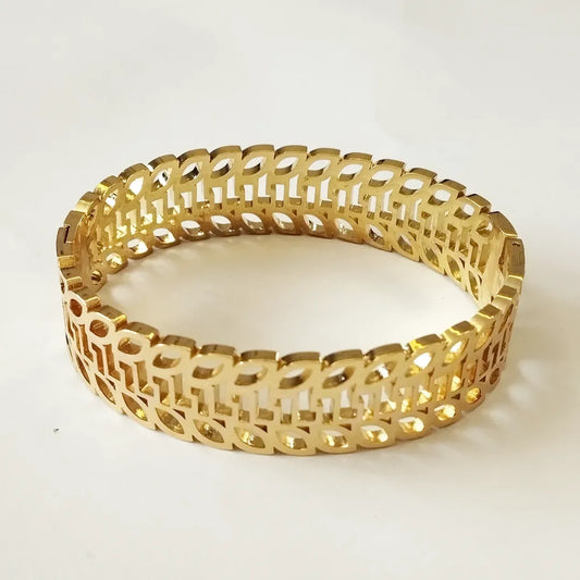 Elegant Gold-Plated Cutout Bangle Bracelet