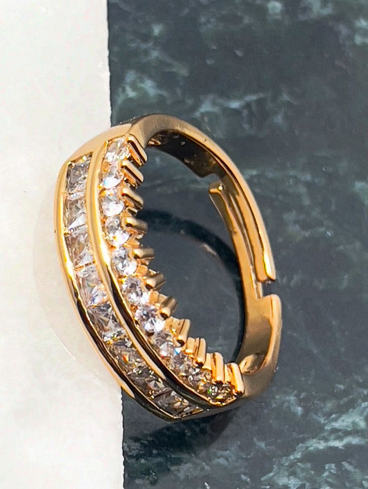 Elegant Gold-Plated Hoop Earring with Sparkling Rhinestones