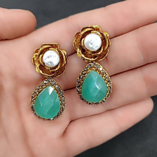 Women’s Elegant Floral Stone Drop Earrings – Pearl & Crystal Design